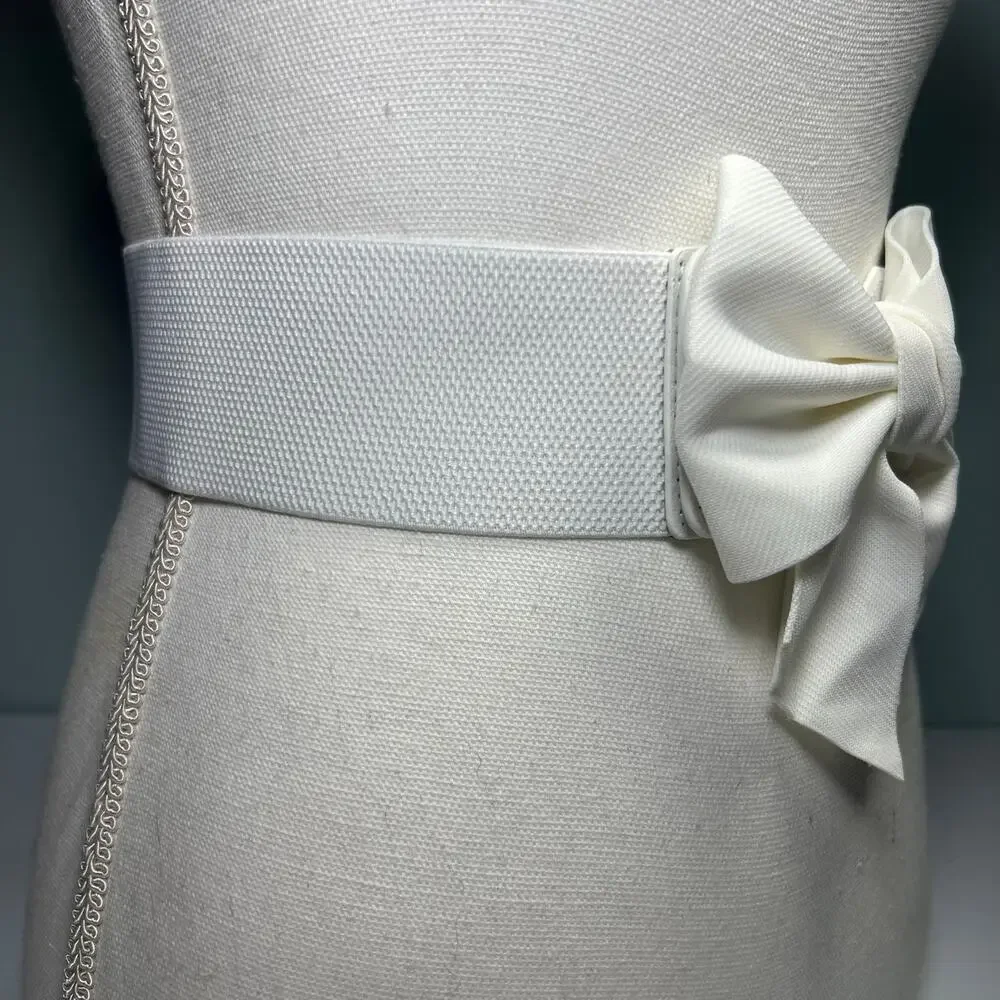 Vintage Style Size Large White Oversize Bow Wide Elastic Cinch Belt Snap Closure